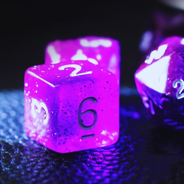 Purple and Red Starry Dungeons and Dragons Dice Set, Dnd Gifts, Custom Dnd Dice, Dice Set, Dice Set for DnD / Dice for Dungeons and Dragons