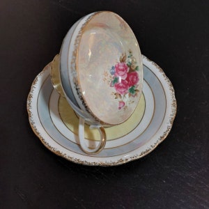 Taza de té y platillo de porcelana fina de lustreware, ligeros y raros, fabricados en Japón.
