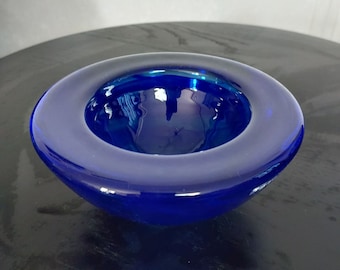 KOSTA BODA Cobalt Blue ‘Atoll’ Bowl by Anna Ehrner, Blue Candle Holder Collectable Glass Centerpiece