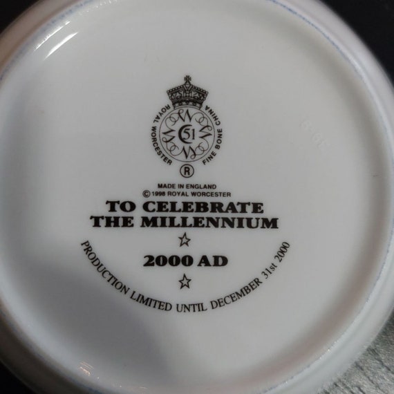ロイヤルウースター 2000年限定版　ミレニアムプレート Royal Worcester 2000 To Celebrate The Millennium Plate 8 1/8