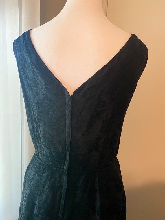 Vintage 50s Black Wiggle Dress Brocade Floral | G… - image 4