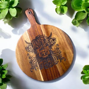 Wooden Serving Board -Highland Cow Design (Medium)