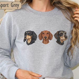 Custom Dachshund Portrait Sweatshirt, Personalized Dog Mom Shirt, Bootleg Style Dog Lover Sweater, Pet Owner Gift, 90s Retro Crewneck