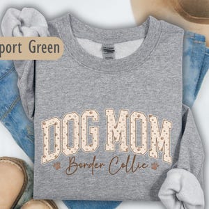 Border Collie Dog Mom Sweatshirt: Cozy Fall Pullover