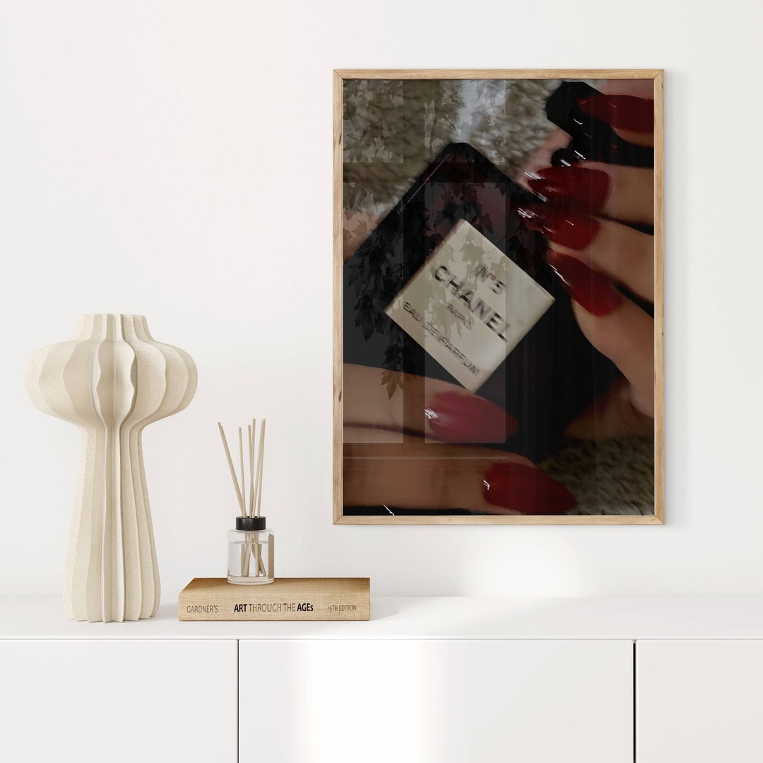 Luxury Fashion Print Designer Wall Art Vintage Prints Pink Wall Art ...