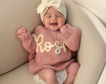 Niedliche kundenspezifische Baby-Pullover, entzückende personalisierte handbestickte Pullover für Babys und Kleinkinder