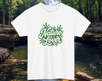 Nature Lover cannabis leaf T-Shirt | Botanical Cannabis Shirt