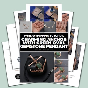 Könnte beinhalten: Drahtwickel-Anleitung für die Herstellung eines charmanten Ankeranhängers mit einem grünen ovalen Edelstein. Das Tutorial enthält Schritt-für-Schritt-Anleitungen und Fotos.