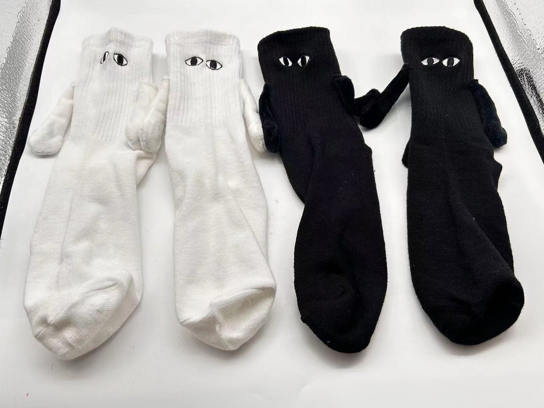 Couple Matching Socks, Holding Hands Magnetic Couple Socks Set of 2 ...