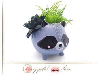 Raccoon Planter with Drainage Hole | Raccoon Ceramic Succulent Planter | Cute Animal Planter | Plant Pot | Flower Pot | *Planter only*