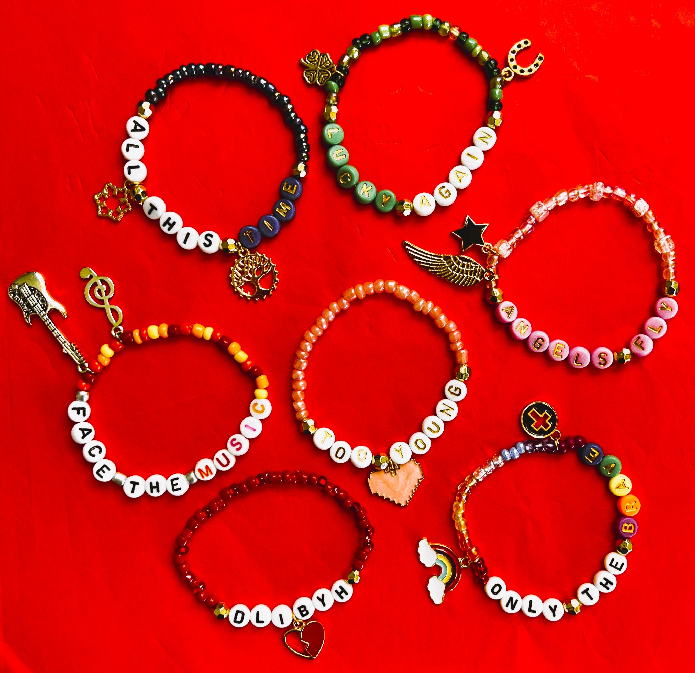5-Pack *Louis TOMLINSON* Friendship Bracelets with Charms