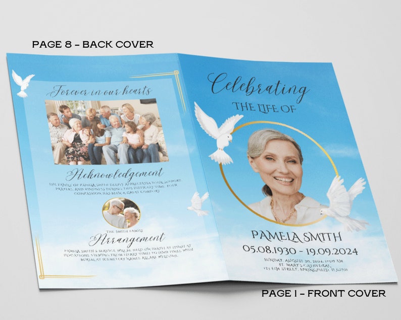 Pu&ograve; includere: Un programma funebre blu e bianco con una foto di una donna e colombe. Il testo "Celebrating the Life of Pamela Smith 05.08.1930 - 19.09.2024" &egrave; stampato sulla copertina.