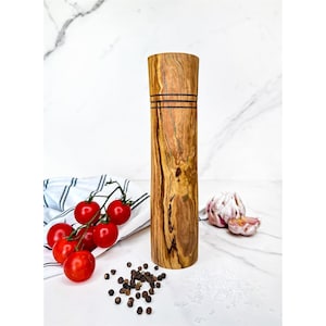 Salt and pepper mill made of olive wood with a high-quality ceramic grinder, optionally with coaster