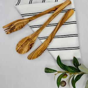 Olive wood cutlery set with spoon, bread knife and fork