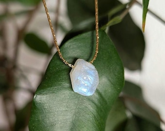 Roher Mondstein Halskette gold oder silber Regenbogen Mondstein Choker wasserfest natürlicher Schmuck filigrane Kette Mondstein Anhänger roh