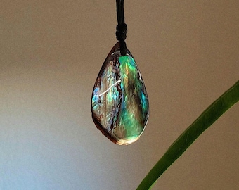 Abalone necklace, Paua shell necklace, shell choker, abalone natural jewelry necklace, sea opal boho jewelry, shell pendant, abalone hippie gift