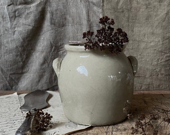 Antique French little pot in glazed stoneware. Pot of conservation. Preserving jar. Confit pot. Kitchen pot