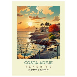 Puede incluir: Una vista panorámica de la puesta de sol en Costa Adeje, Tenerife, con una costa rocosa, palmeras y un árbol de hojas rojas en primer plano. El texto "COSTA ADEJE TENERIFE 28.0767° N | 16.7320° W" se muestra en la parte inferior de la imagen.