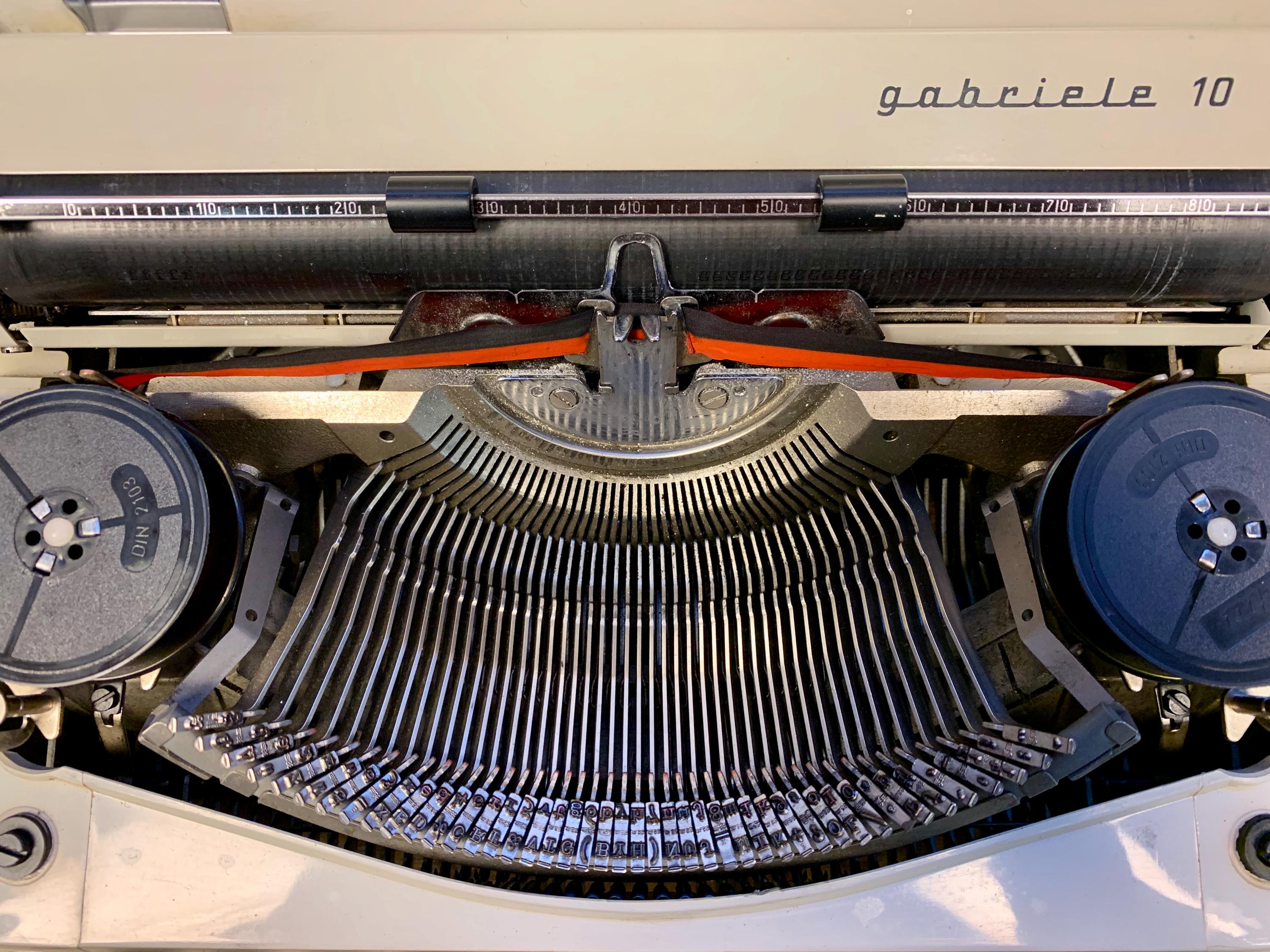 ヴィンテージ アンティーク Triumph Gabriele 10 タイプライター 3 つ