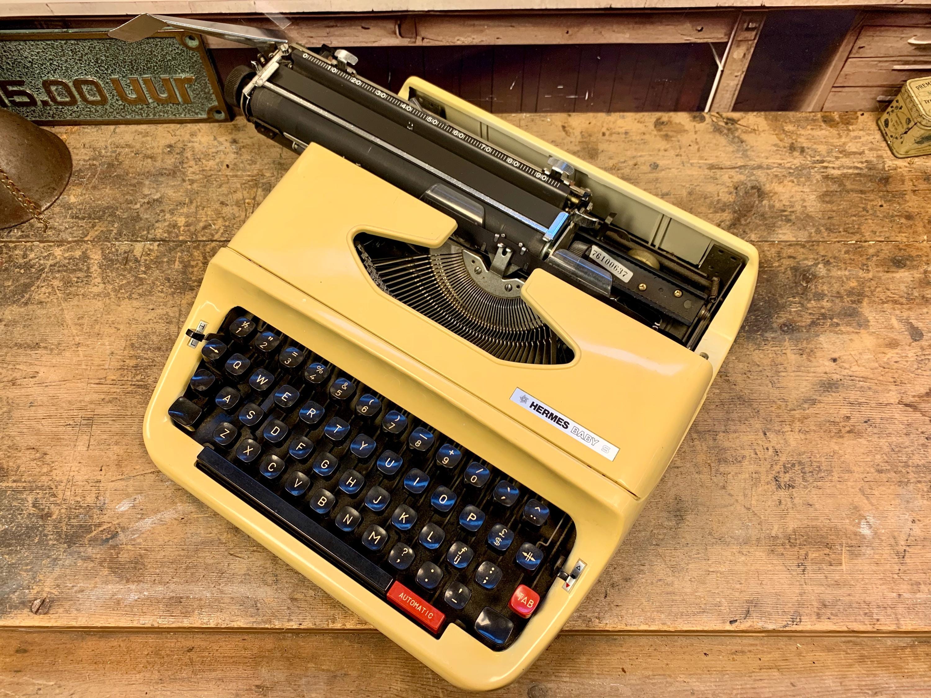 ヴィンテージ アンティーク エルメス ベビー S タイプライター 3 つ星