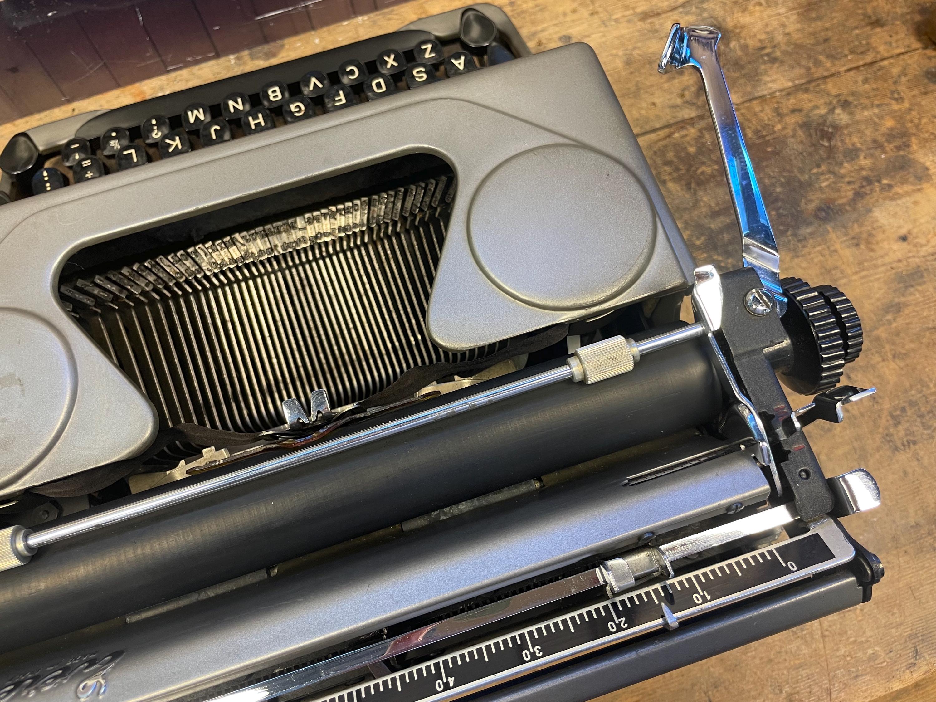 エベレストタイプライター（3つ星コンディション）、ヴィンテージ