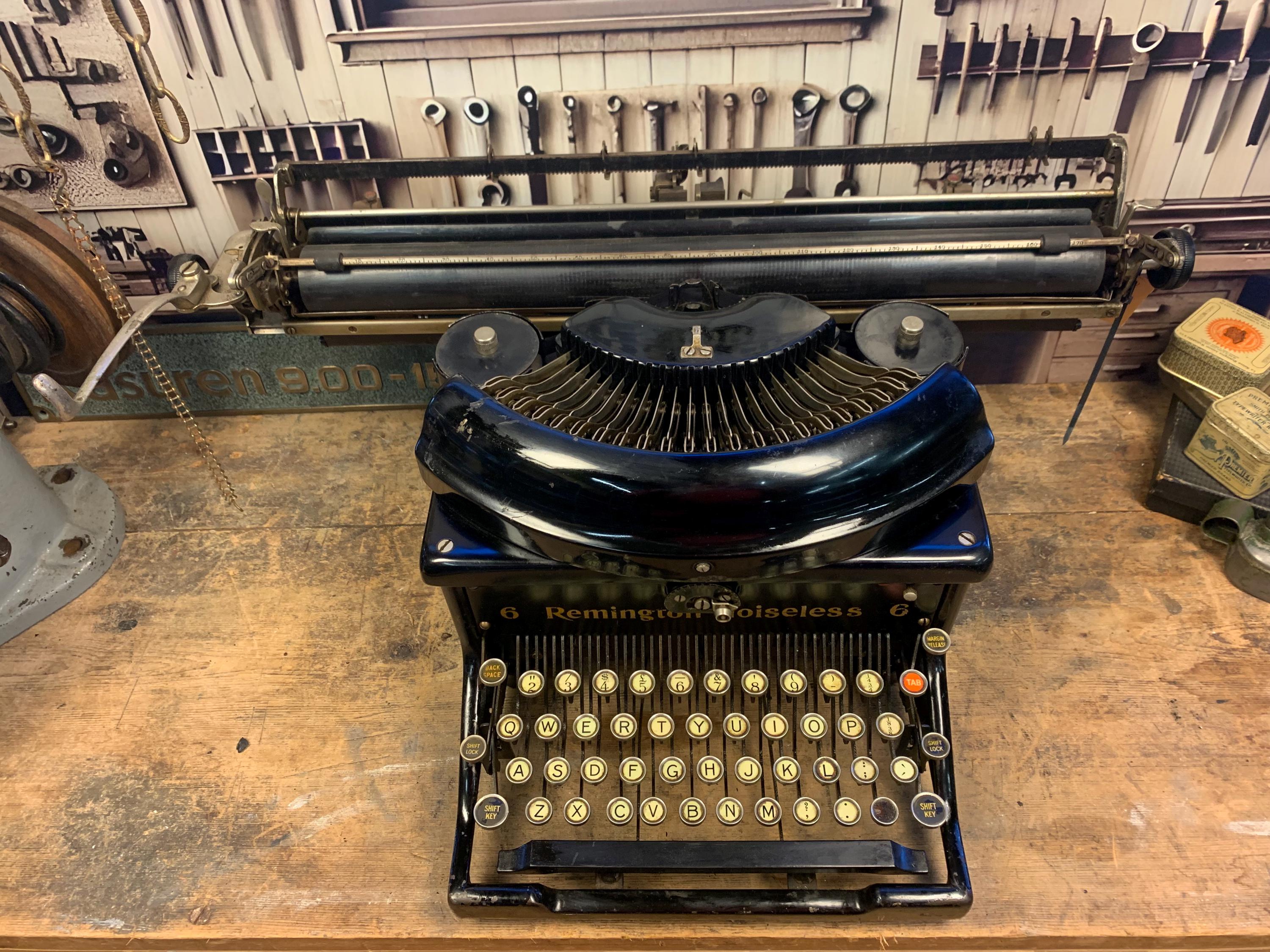 Remington Quiet Riter Typewriter - Etsy Canada