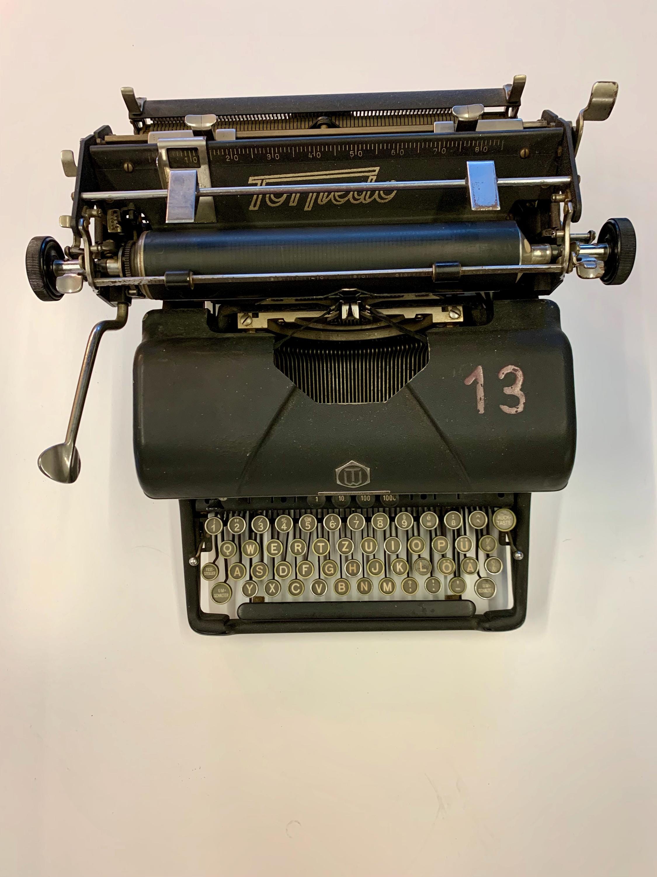 ヴィンテージアンティークトルペード13タイプライター（2つ星