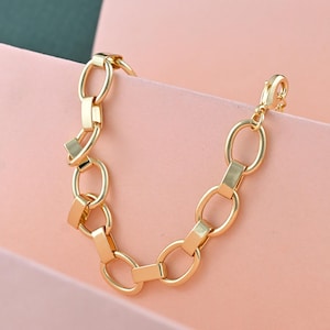 Pretty Gold Plated Chunky Bracelets Handmade Fashion Brass Jewelry Wonderful Gift For Women Birthday Anniversary Gifts ON-B-11