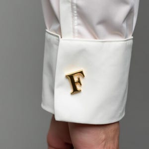 Gemelos con inicial de letra F, joyería de latón chapado en oro, gemelos hechos a mano, regalos minimalistas para novio, joyería personalizada ON-06E