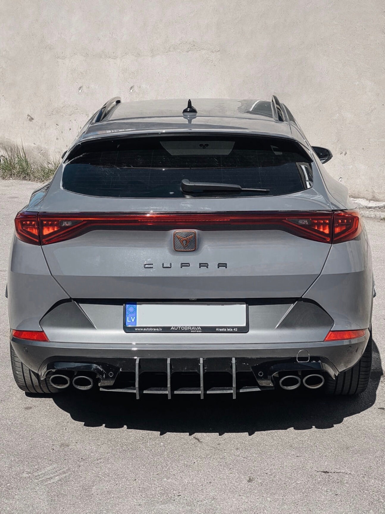 For Cupra Formentor SE Luxury Design Read Bumper Agressive Diffuser ABS