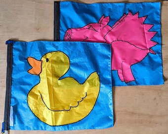 Personalisable Bike Visibility Flag: Handmade in GB.  Ride with team duck or team pig.