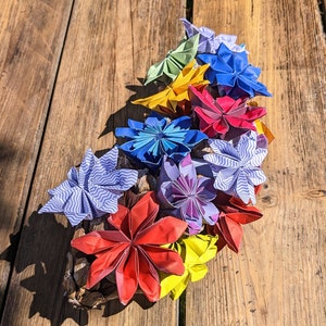 Origami Paper Flower Pinecone Arrangement: Handcrafted Floral Gift