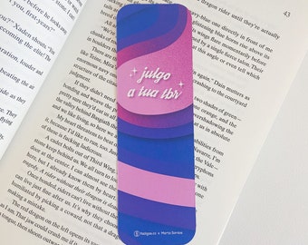 Julgo pela Capa Special Edition Bookmark Unique Bookmark for Booklovers Page Holder Aesthetic Bookmark Pink and Purple