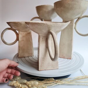 Escultura geométrica minimalista / Cuenco de cerámica hecho a mano, cerámica Wabi Sabi beige, decoración Japandi imagen 4