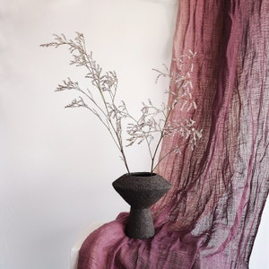 Black clay vase with chamotte. Black minimalist vase. Ceramic jar. Ceramic handmade vase.