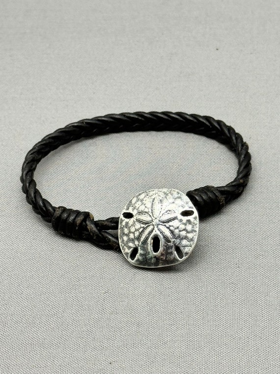 Discover our Changeable Leather Charm Bracelet - James Avery Email Archive