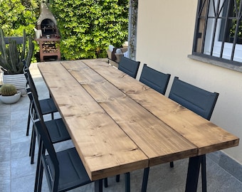 Massief houten tafel