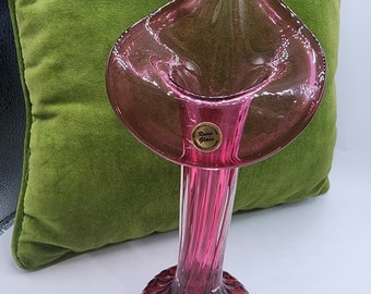 Rossi Cranberry Glass Jack in the Pulpit Ribbed Vase. Niagara Falls Canada - 10"