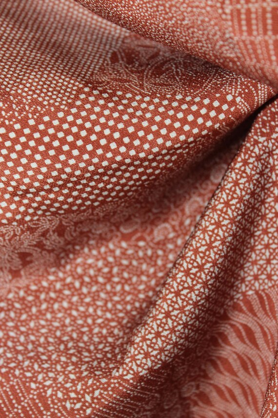 Silk Komon kimono with geometric designs. Dated J… - image 4