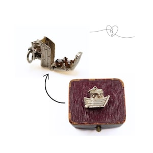 Vintage Silver Noah&#39;s Ark Charm Opening Noah&#39;s Ark Charm with Enamel Animals Very RARE Charm Bible Charm Christian Gift for Her