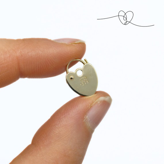 Vintage Petite Gold Heart Padlock Pendant Charm 9… - image 5