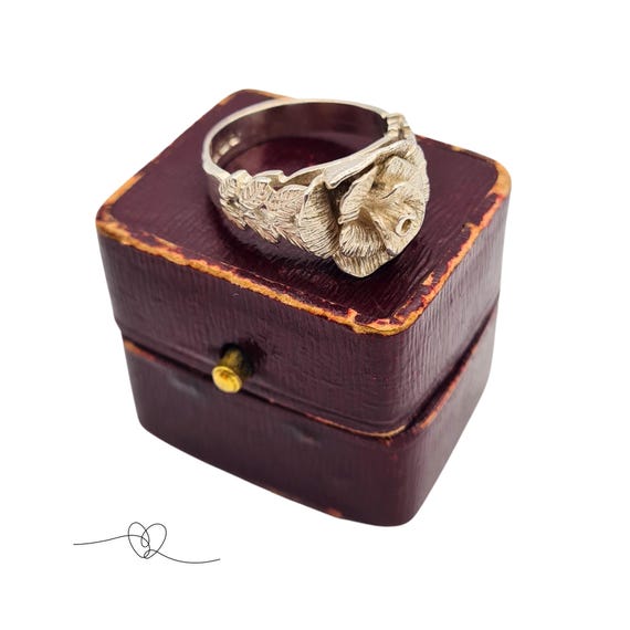 Solid Silver Flower Ring, Birmingham 1977 Hallmar… - image 9