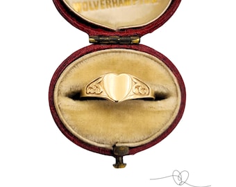 9ct Gold Dainty Heart Signet Ring, Engraved Scroll Pinky Ring, Petite Gold Heart Ring, UK J US 4 3/4, Gift for Her