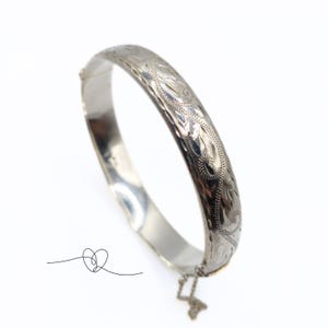 Vintage Silver Engraved Bracelet 925 Silver Hinged Bangle Vintage 925 British Silver Hallmarked Birmingham 1989 Gift for Her