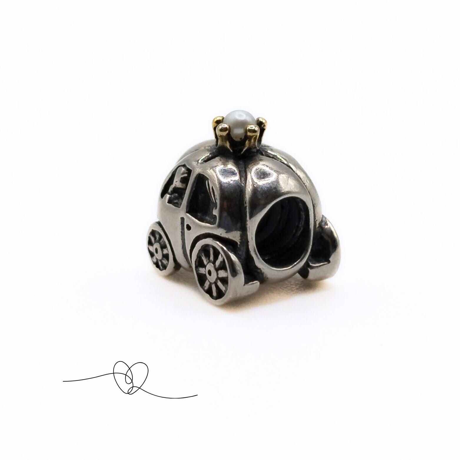 Retired Pandora Royal Carriage Charm :: 14K Gold & Sterling
