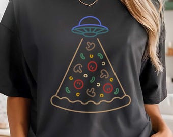 UFO Pizza Beam Sci Fi Graphic Tee, Retro Alien Spaceship Top for Foodie Nerd, Astronomy Lover Gift Shirt