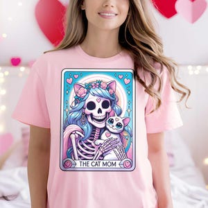 Camiseta retro con carta del tarot de mamá gata, camiseta de esqueleto dibujado a mano, top divertido para mamá de mascotas, camiseta bohemia hippie para amantes de los animales, camiseta de cuello redondo con gatito felino