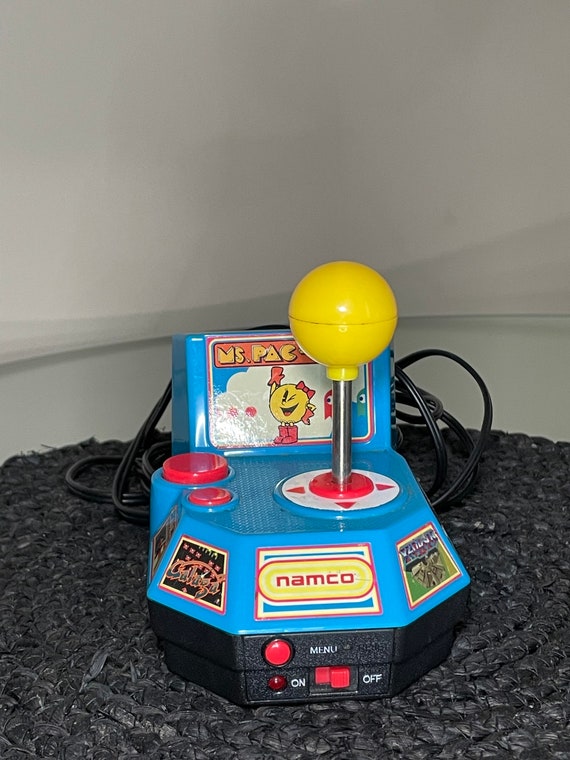  Namco Ms. Pac-Man Plug & Play with 5 TV Games : Toys