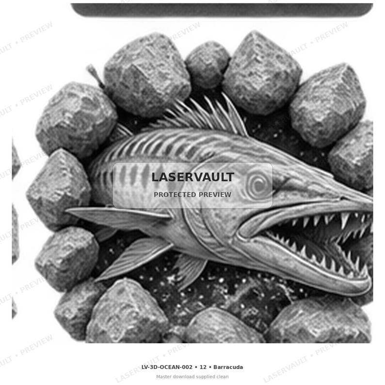 Op de afbeelding: Een grijstinten 3D-reli&euml;f van een barracuda met een open bek vol scherpe tanden, omringd door een cluster van getextureerde rotsen. De afbeelding bevat de tekst LASERVAULT PROTECTED PREVIEW en LV-3D-OCEAN-002 12 Barracuda.