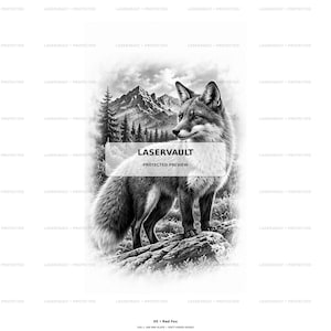 Op de afbeelding: Een zwart-witillustratie van een vos die op een rots in een bergachtig boslandschap staat. De afbeelding bevat de tekst LASERVAULT PROTECTED PREVIEW in het midden en 05 Red Fox 100 x 100 mm slate soft faded edges aan de onderkant.